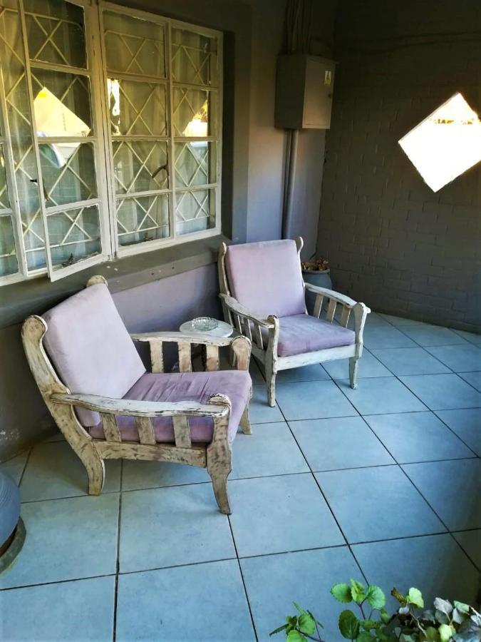 Edenville Guesthouse Lichtenburg Exterior photo